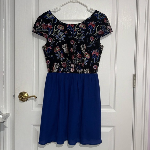 DRESS | FRANCESCA'S | SIZE S - Picture 2 of 6